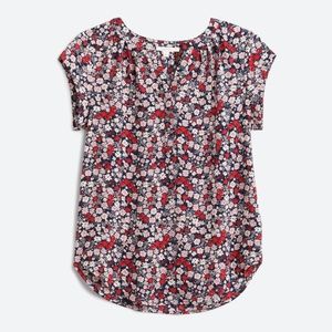 Fun2Fun floral print split neck blouse, size M